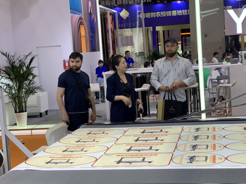 2025卓星科技上海地材展完美收官(圖3) 2025卓星科技上海地材展完美收官(圖3)